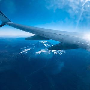 Flying (feat. Isabella Vachuska)