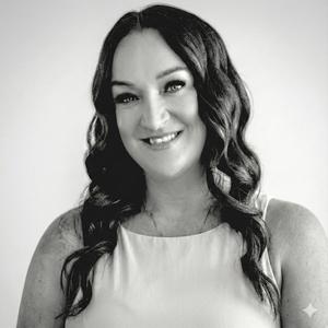 Dreams (feat. Stevie Cummins)