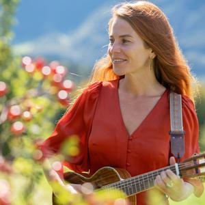 Verbonde (feat. Onomeya & Boka Tummtukote)