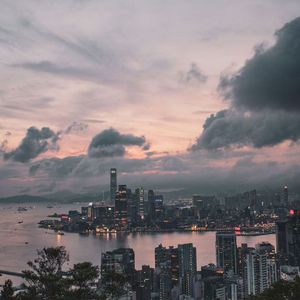 蝴蝶结与未寄的信(1)