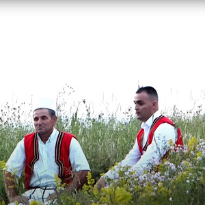 Kenge per Maliq Saven