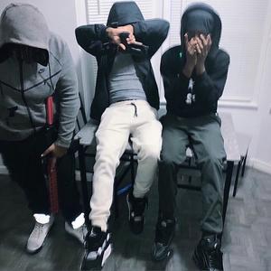 F4ONTLIN3 (feat. Recklezz.dee)