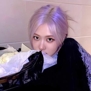 On the ground（翻自 ROSÉ）