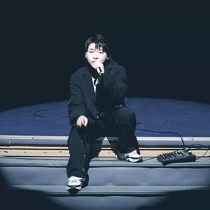 25（cover：王云宏/0833）