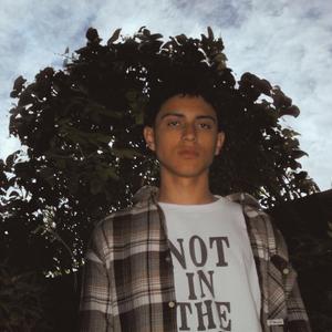 DESPIERTOS (feat. ENER g)