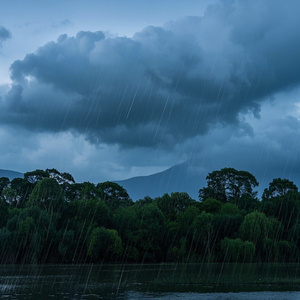 催眠暴雨声竖琴声：轰鸣、泛音、澎湃