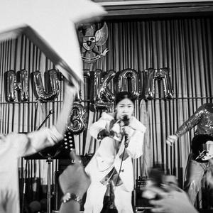 28 (Live at HUTKOM 37)