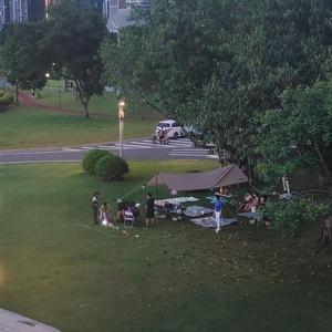 慢 點 忘 記 我 好 嗎