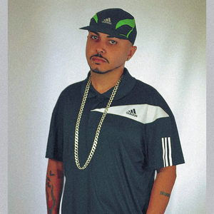 Maldita, Perigosa, Tchetcheca Viciante Quero Comer Toda Hora