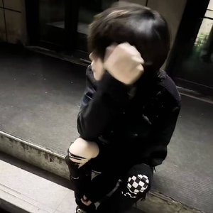 思念在心底无声兜圈