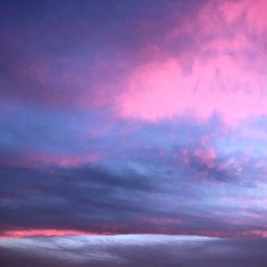 紫红的云(prod.KnowGoo)