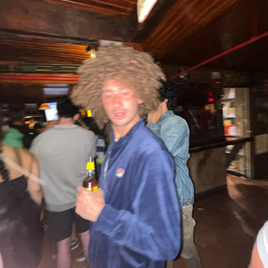 WOODIE (feat. Klato)