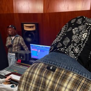 Coogi (feat. Sir Untre)
