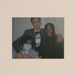 著者の死 | No Mo!