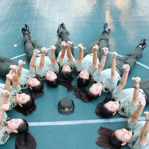 一身戎装不负韶华