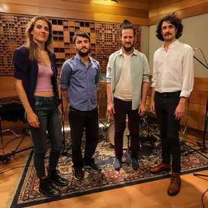 Jordania (En Vivo) [feat. Martín Freiberg, Gabriel Waisbein & Cecilia Dottore]