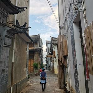 多一土覆月 倒一山盖火