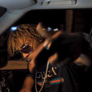 Moula (feat. Toxiic)