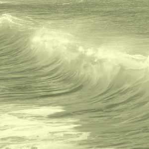 一尘不染平静的波浪印象数