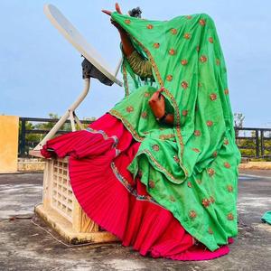 लहंगों खूलबालो लुगड़ी जचबाली होडयाय र म्हारी ज्यान खचवाल फोटु जोडा सु (feat. Jeetram Balot)