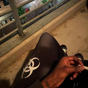 ¡Watch The Moon/ Blo Flo! (Prod by. twinglxks)