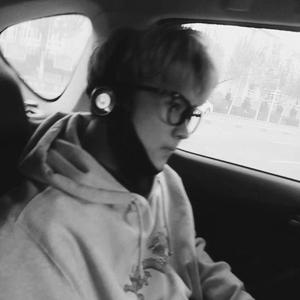 多想在平庸的生活拥抱你