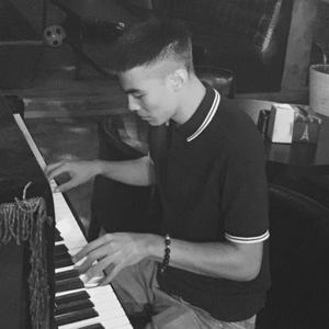 你应该很快乐（王荻）