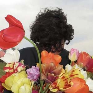 隔着地图拥抱你