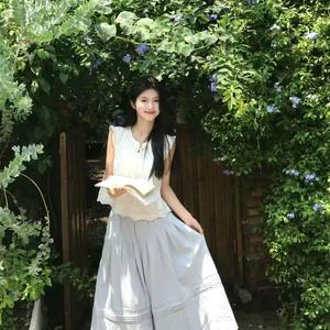 白雪公主和大灰狼