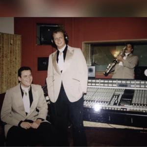 De 3 plinten Het Keunefeestlied