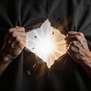 痛苦的叛逆呐喊