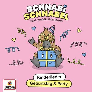 Die Affen rasen durch den Wald