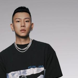 S.M.O.K.E.狼煙-ØZI、小春KENZY