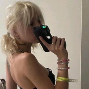 switch (feat. 1ssaxx)