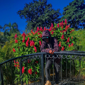 LIGHT ME UP (feat. Microdot)