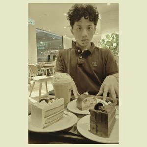 A very tone-deaf freestyle to celebrate my birthday myself