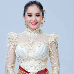 សម្លឹងអីបង?