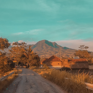 Menjelang Hilang (Acoustic)