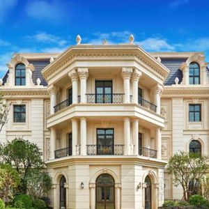 侯哥来啦，闪耀出道