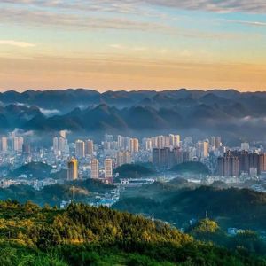 星斗摇香利川红 伴奏