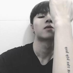 隔绝（Prod.byBLACKFAT洪汝超）