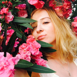 Лёгким ветерком