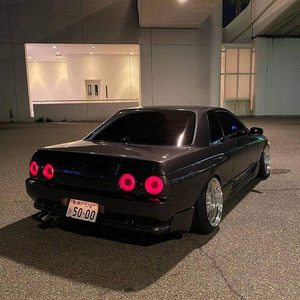 R32