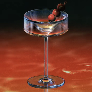 心 碎 跳 舞 俱 乐 部