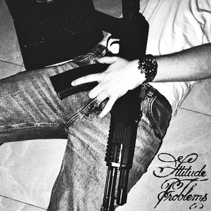 красные глаза