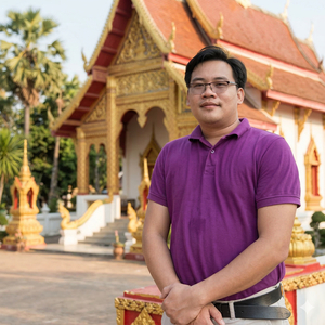 ฮักเจ้าหลาย แต่อ้ายคาเมีย