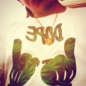 Servin' ( from the Mixtape Trapseason)