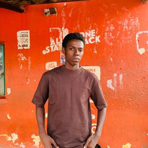 Small Room (feat. Ampee SA, Playco RSA & Spoko7d1)