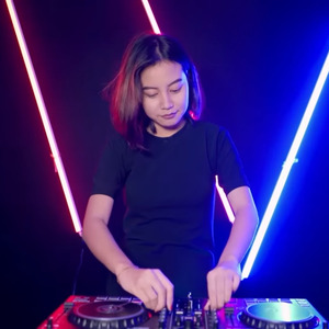 Dj Hold on X Gamelan