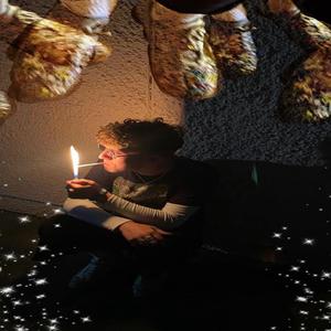 i'm a broath saviour I could save you but i dont do handouts i take bank transfer and weed (i wish you could put emojis in song titles) (feat. Yung Beanz)